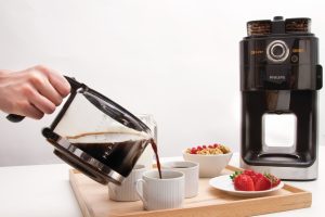 Kaffe automatisch kochen - Grind & Brew HD7762 von Philips -