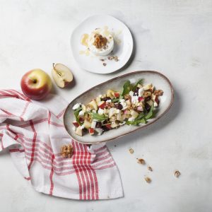 Rezept: Kohlrabi-Apfel-Salat mit Ziegenkäse und Cranberries -